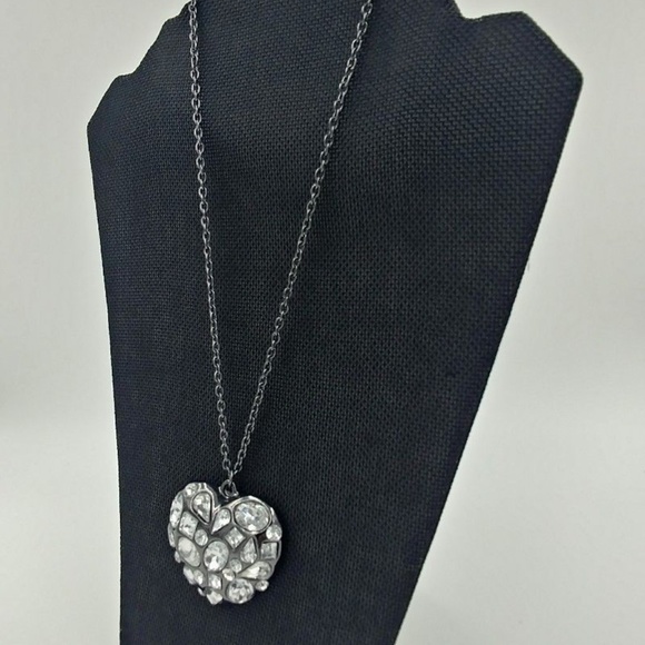 Crystal Gem Heart Pendant Necklace - Picture 2 of 3